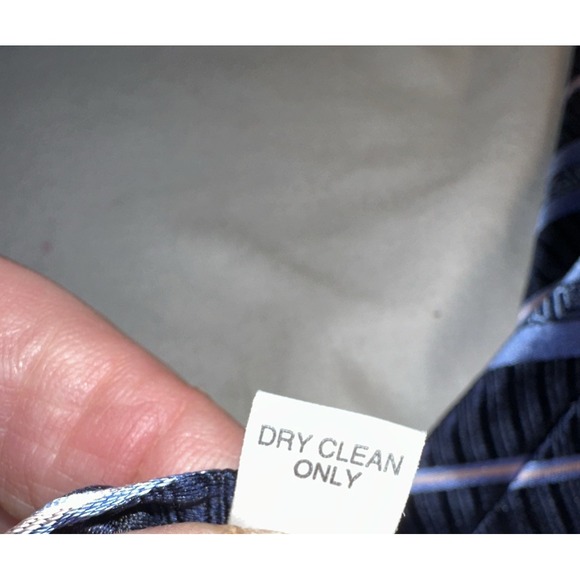 Patrick Francis Ireland Silk Tie Blue Celtic Knot Design 60" Classic Made in Ire - Picture 8 of 8